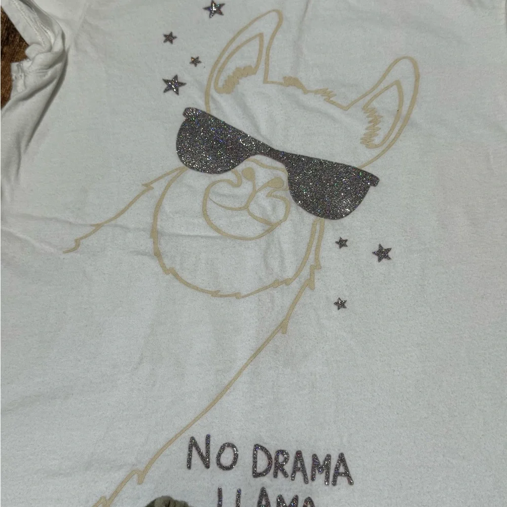 GAP Llama T-Shirt and Camo Shorts Set size 8/10 - Picture 2 of 3